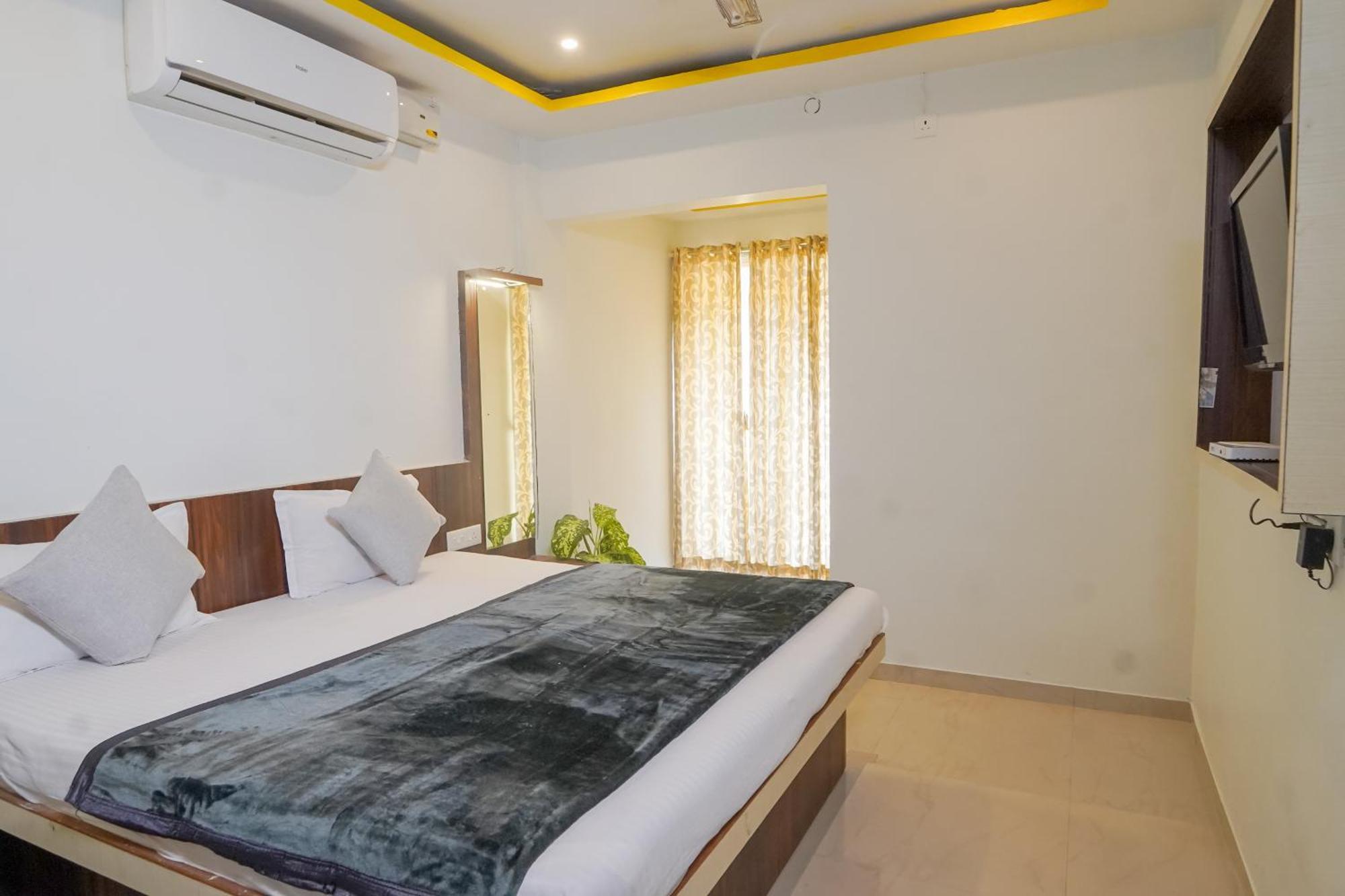 Berry Fresh Stays Mahabaleshwar With Pool Exteriör bild