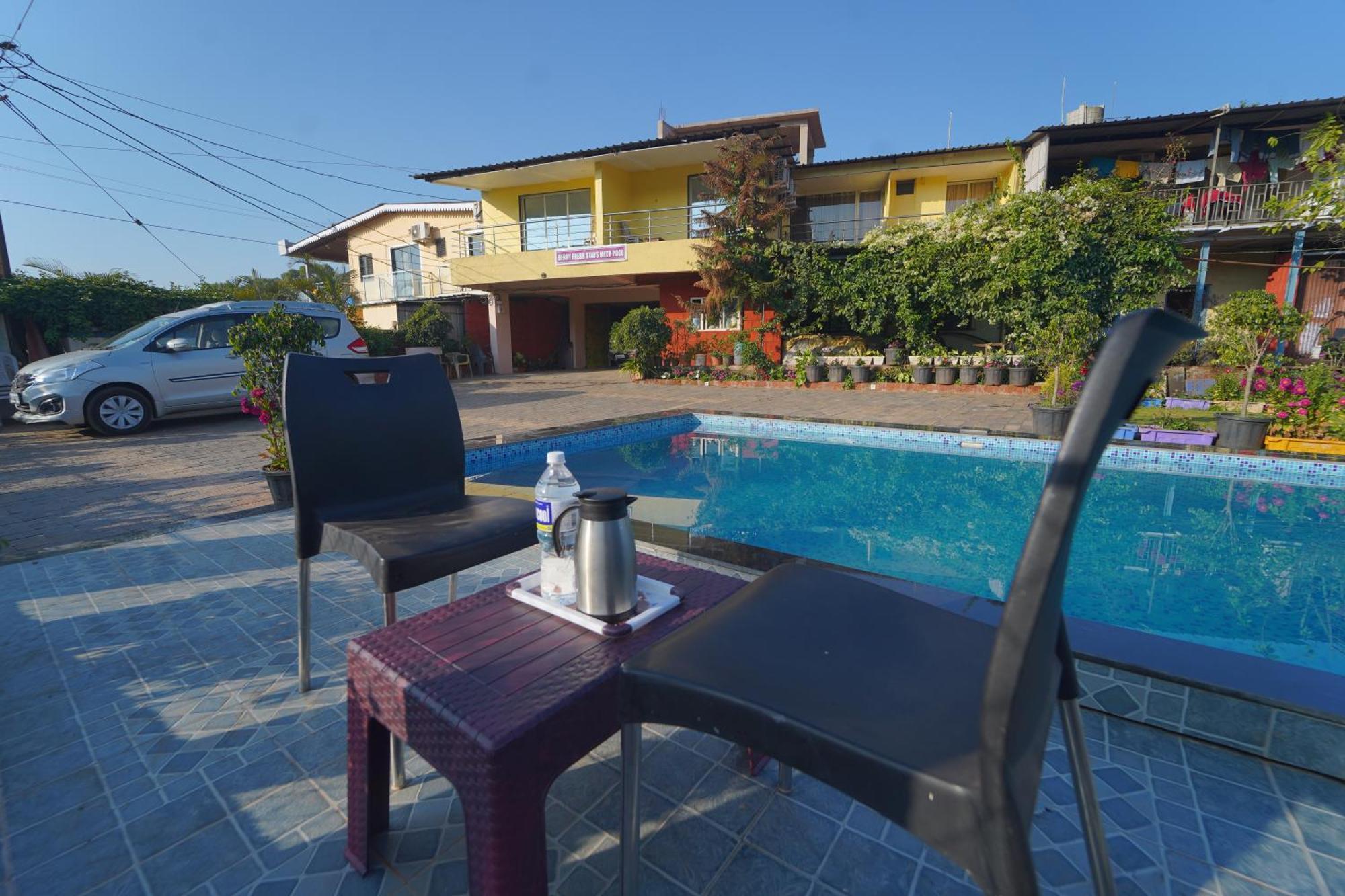 Berry Fresh Stays Mahabaleshwar With Pool Exteriör bild